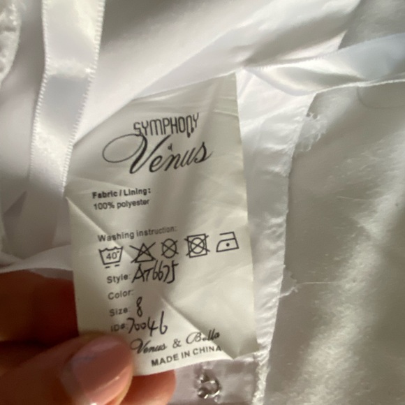 Brand New! Wedding Dress - Picture 11 of 14